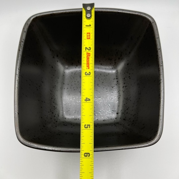 Red Solstice Zinnia Bowl - Picture 5 of 6